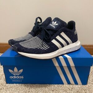 Adidas Swift Run Tennis Shoes